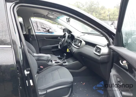 2017 Kia Sorento 3.3L Lx z USA, uszkodzony, nr VIN 5XYPGDA59HG320807